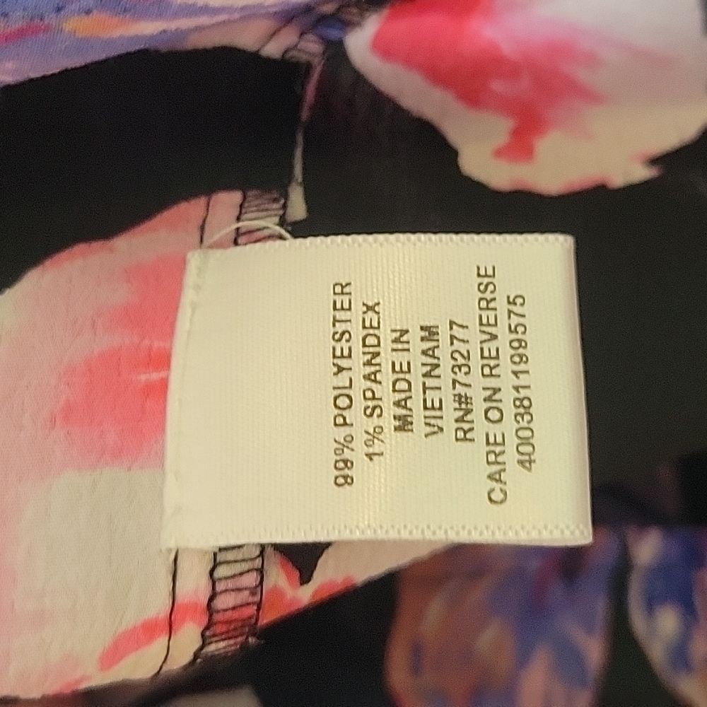 Elle XL Black & Pink Floral Top - Picture 6 of 9